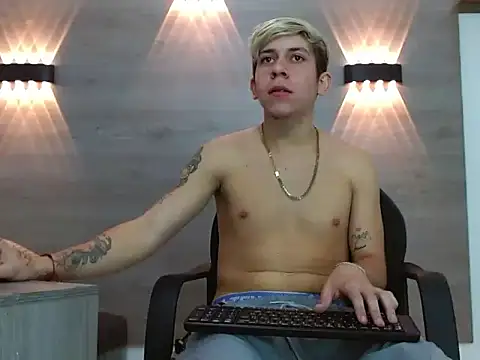Gaeliitto Chat XXX in diretta