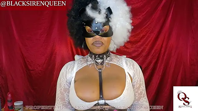 XXX chat uživo modela BlackSirenQueen