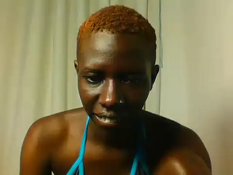 Goldy_petite Chat XXX live
