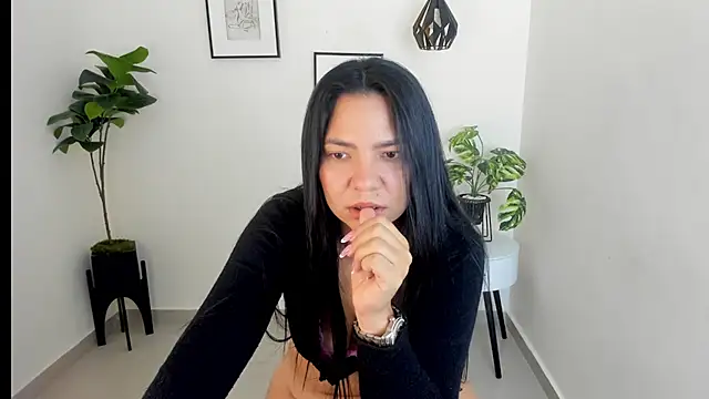 Chat XXX ao vivo de Liorene_