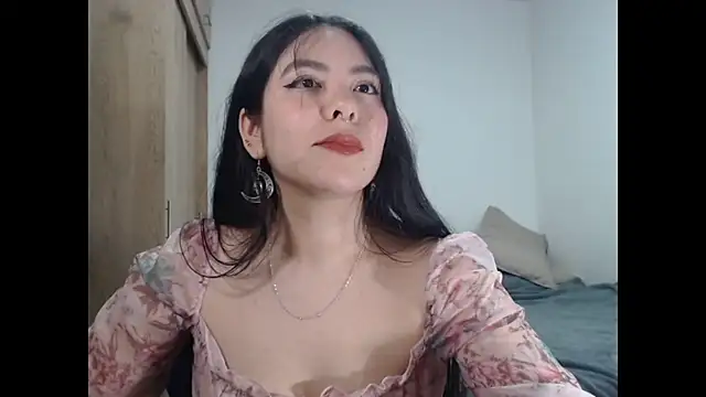 EloiseJun Live XXX-Chat