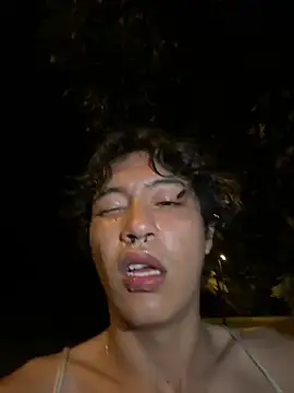 TonnyBottom Live XXX Chat