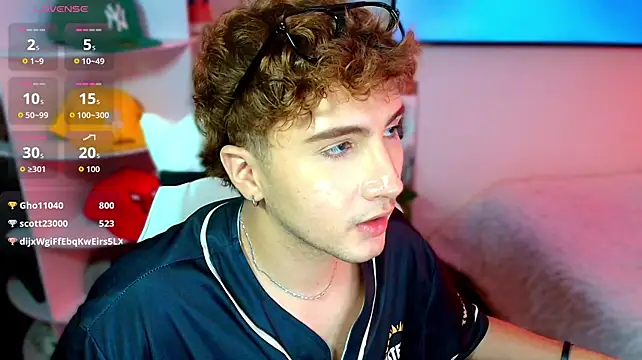 XXX chat uživo modela Eiden_carter