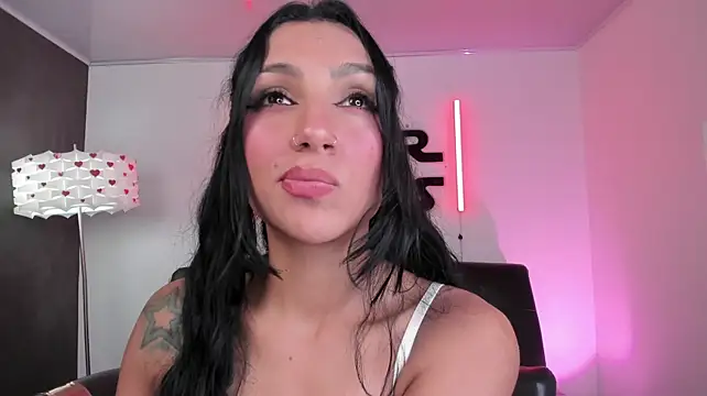 XXX chat uživo modela miss___evangeline