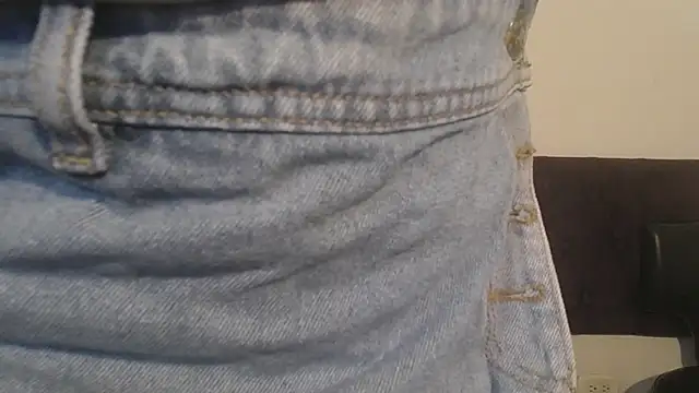 Živý XXX chat Little18Doll