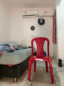 bigdick211292 即時 XXX 聊天