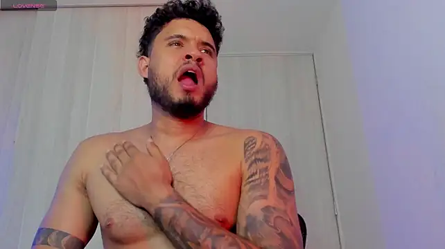 AUSTINN_TORRES live XXX chat