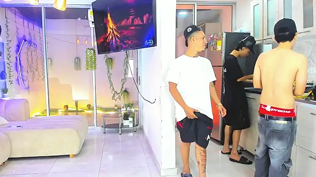 Houseofwarrios' Live XXX Chat