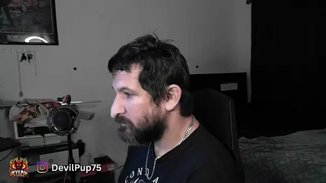 دردشة DevilPup75_ الجنسية المباشرة