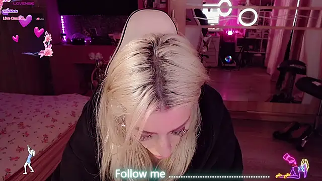 AnnieGOld_ Live XXX Chat