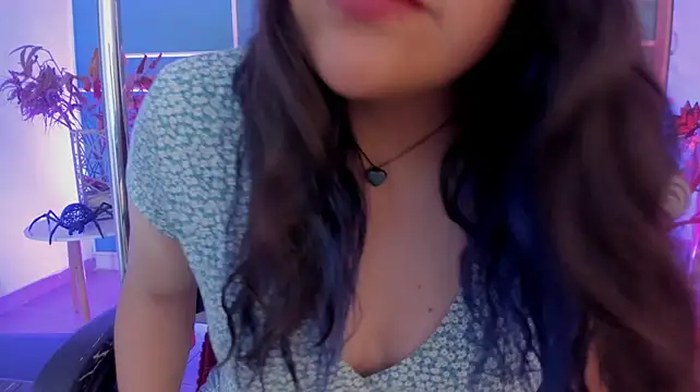 TaraTaylorr Chat XXX in diretta