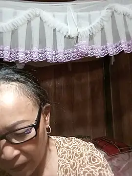 Czat XXX na żywo – Kaa-kaa223