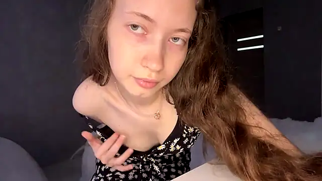 Emily_Mur_のライブXXXチャット