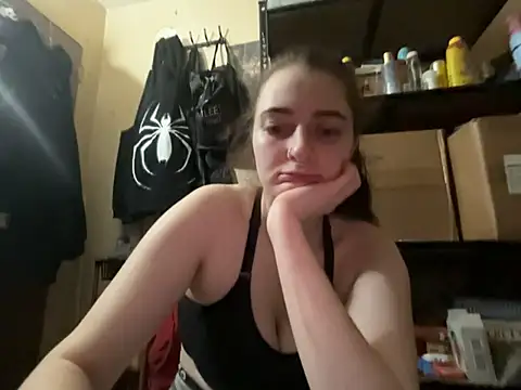 Snowbunnycake_131's Live XXX Chat