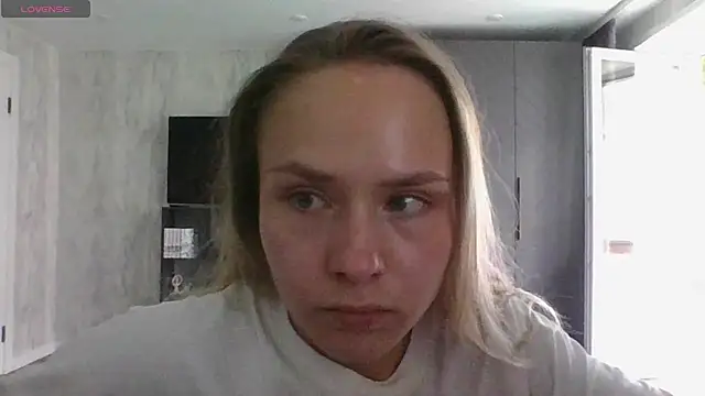 XXX chat uživo modela Annie_Cohn