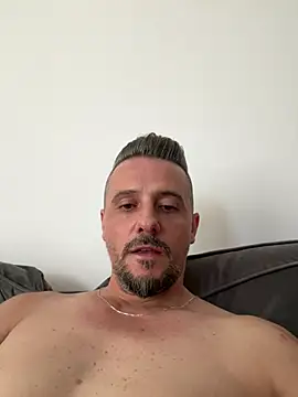 Chat XXX ao vivo de InsaneMattt