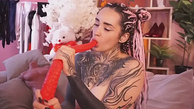 EvaCanton – webcam-show