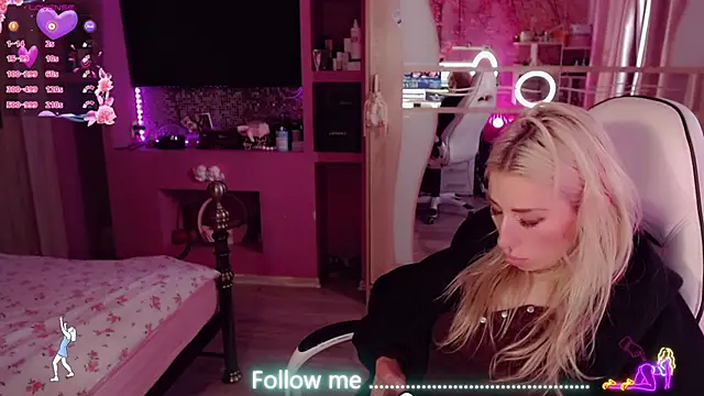AnnieGOld_ XXX чат на жив о