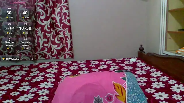 Baby_Hot_Spicy Adlı Modelin Canlı XXX Sohbeti
