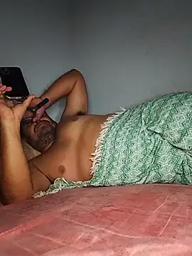 tarra122's Live XXX Chat