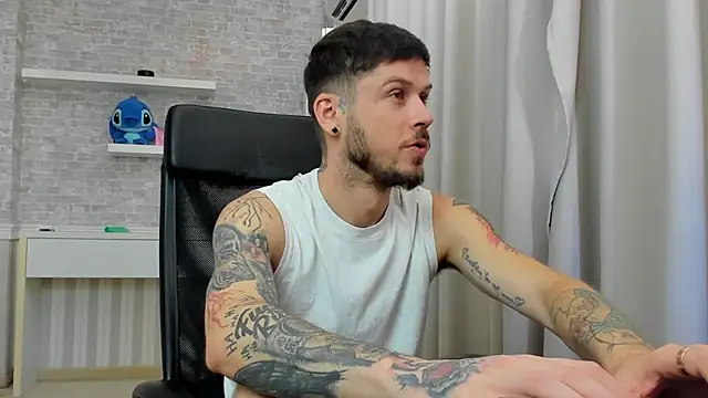JonahShawn Live XXX chat