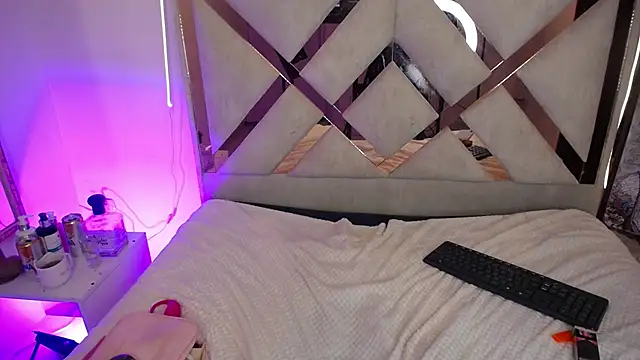sweetbloomcs: онлайн-секс-чат