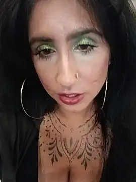 Онлайн чат XXX FaraGreen