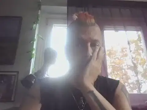 SHARPSkinhead Chat XXX live