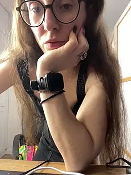 Chat XXX ao vivo de MartiniiSelenna