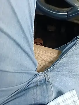Punebigcock49 在線直播表演