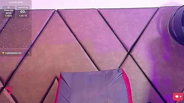 Mikaela-Banes Chat XXX in diretta