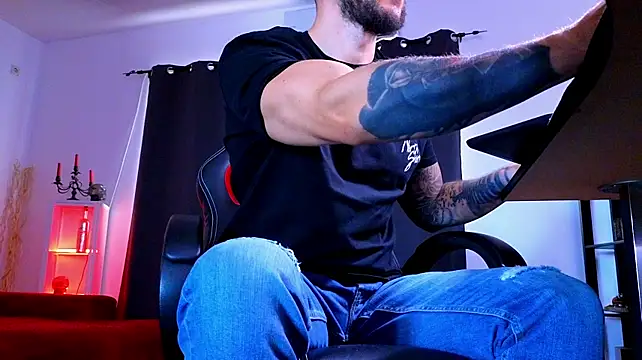 Chat XXX Live MightyAaron66