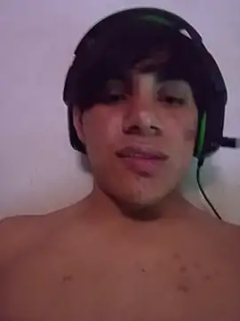 Chat XXX en directo de Isaias18RT