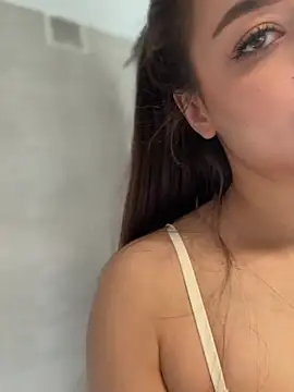 Онлайн чат XXX LianaHaven