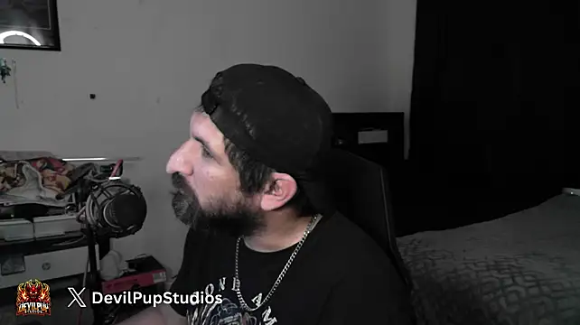 DevilPup75_ লাইভ XXX চ্যাট