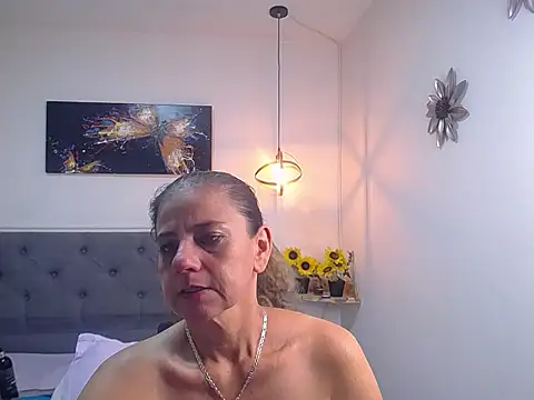 sasi_luna – Naživo XXX chat