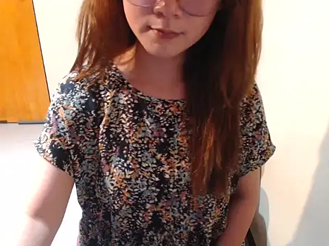 צ'אט XXX בשידור חי של Sweety_Aria