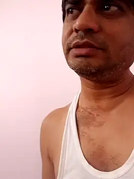 Komal_Bhabhi4u 现场XXX聊天