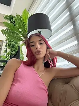 VixenRosse Chat XXX live