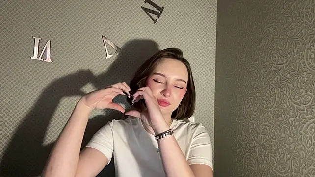 LovieClausing's Live XXX Chat