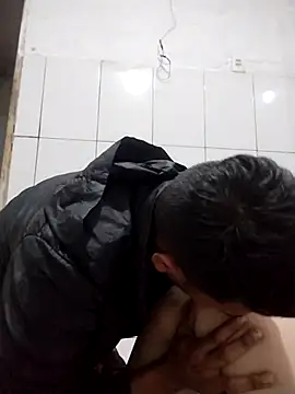 WolfmaloYkiarasex Show Webcam