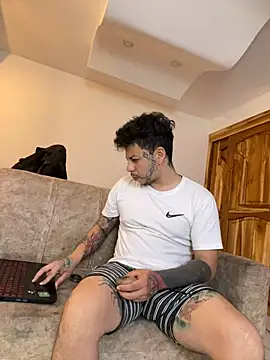 LujuriaINK live XXX chat