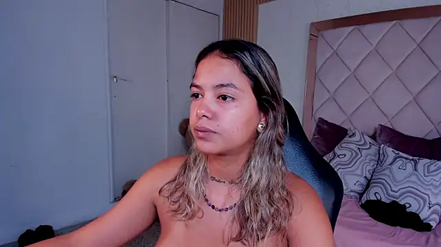 Chat +18 de dulce_lyraa1 ao vivo