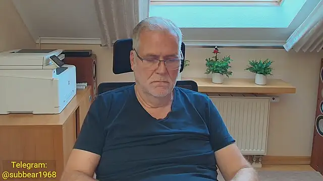 subbear1968 Live XXX-Chat