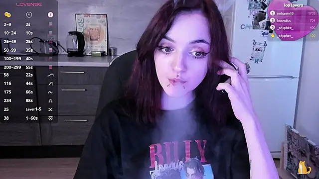 Онлайн чат XXX lina__tyaaan