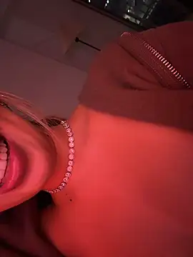 แชท XXX สดของ saliha_pinky_