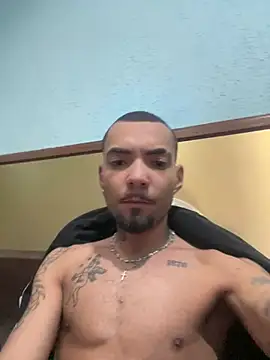 XXX chat uživo modela Rik_Olix