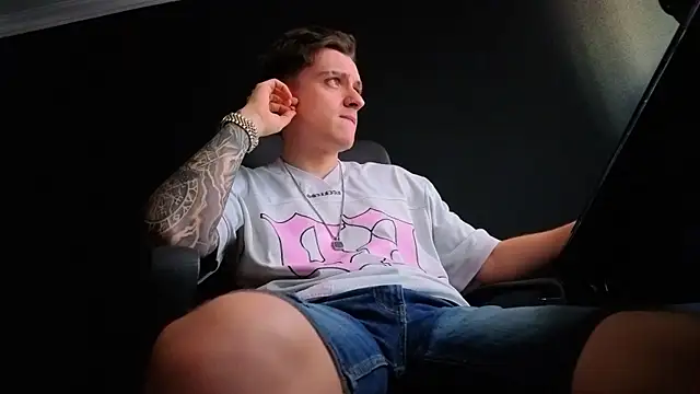 Chat XXX Live FelixStarkk