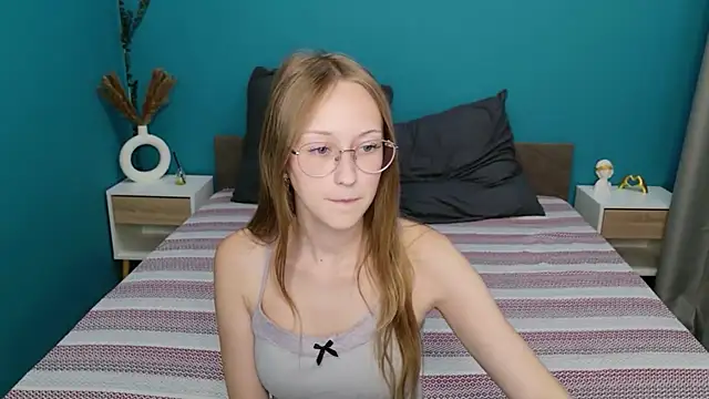 צ'אט XXX בש ידור חי של Calista_Everleig