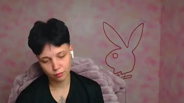 แชท XXX สดของ MissKetrin